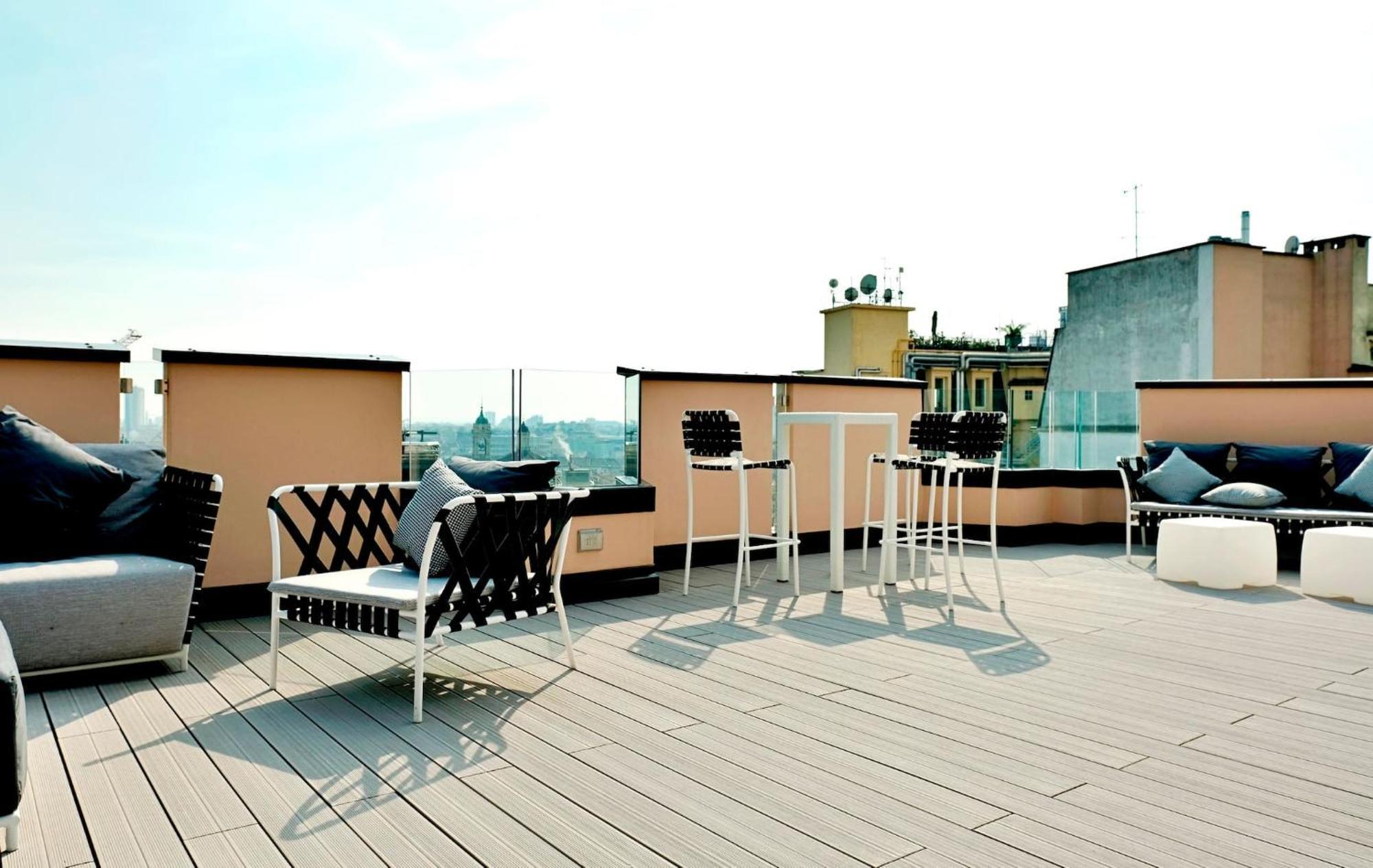 San Babila Central Tower With Panoramic Terrace Overlooking Duomo By Rentopolis Milan Extérieur photo