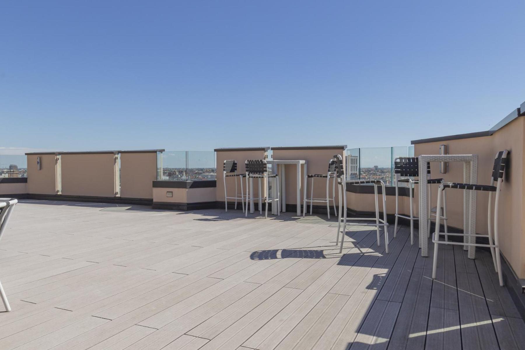 San Babila Central Tower With Panoramic Terrace Overlooking Duomo By Rentopolis Milan Extérieur photo